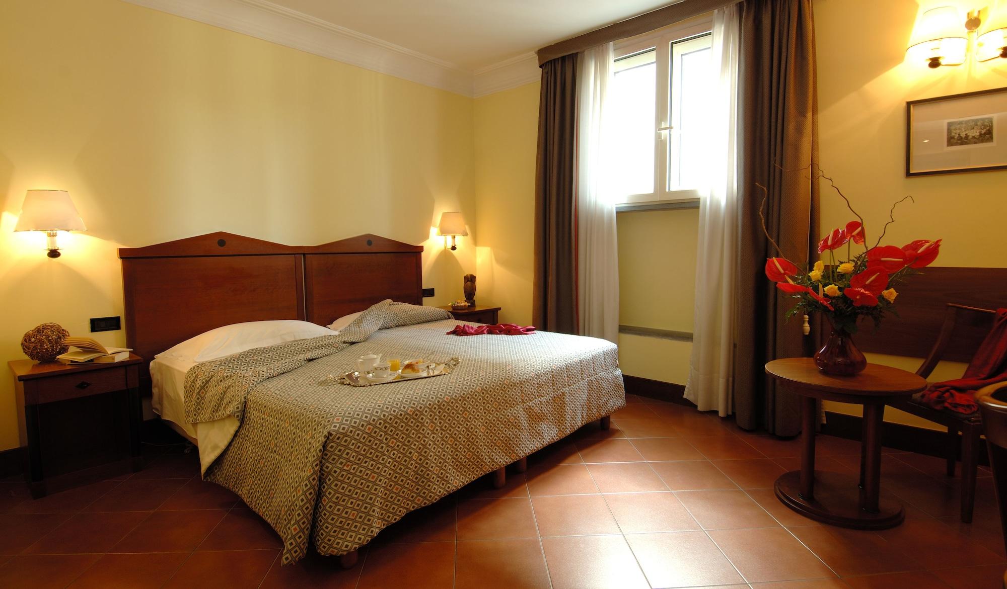 Hotel Malaspina Флоренция Стая снимка