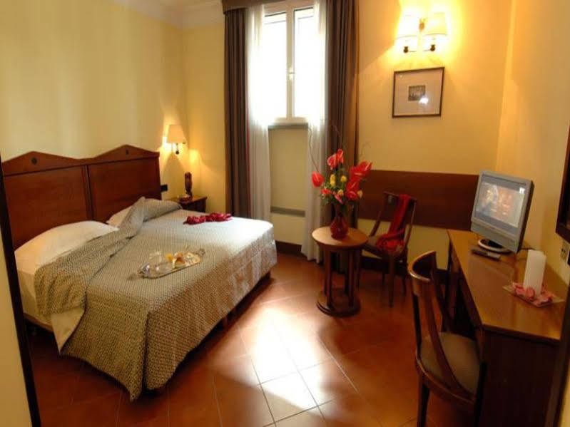 Hotel Malaspina Флоренция Екстериор снимка